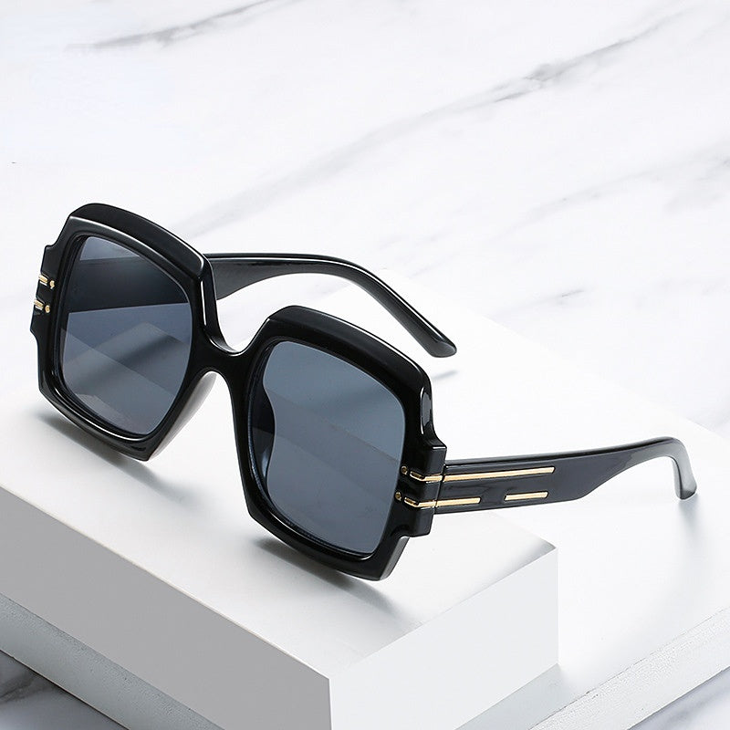 Wholesale PC Square Frame Men's and Women's Sunglasses